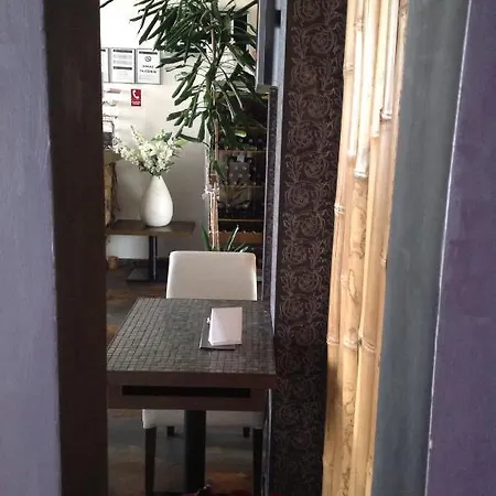 埃斯普利特酒店 3*